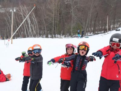 Kids in interclub race program